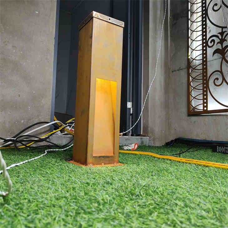 Garden Corten Led Bollard Lamp